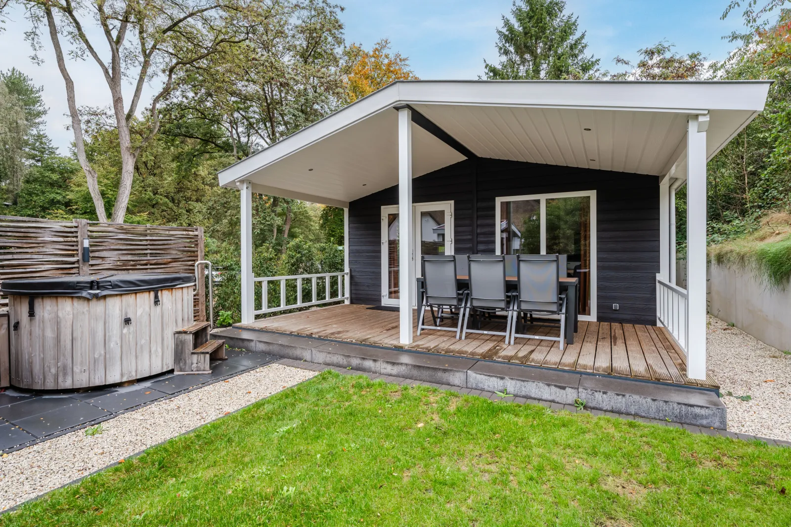 2-6-persoons Lodge Hottub