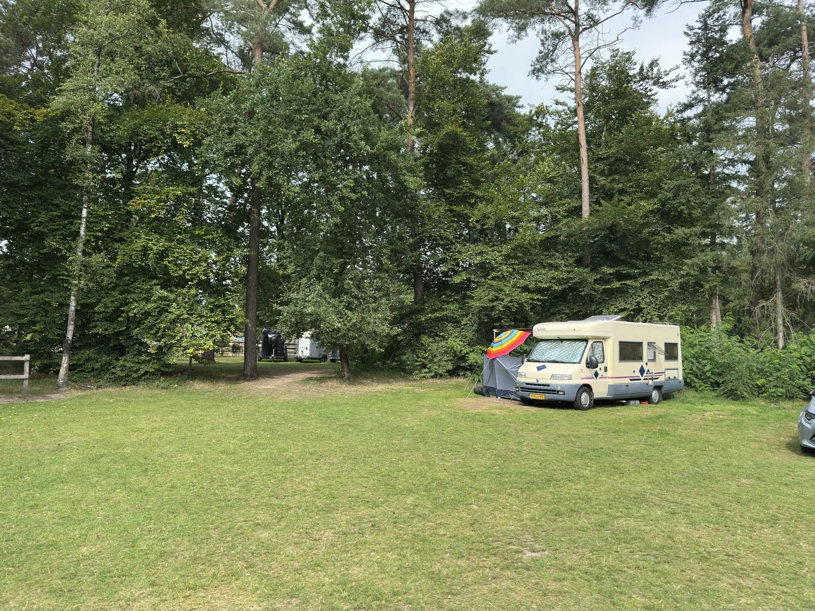 Comfort Kampeerplaats Pony