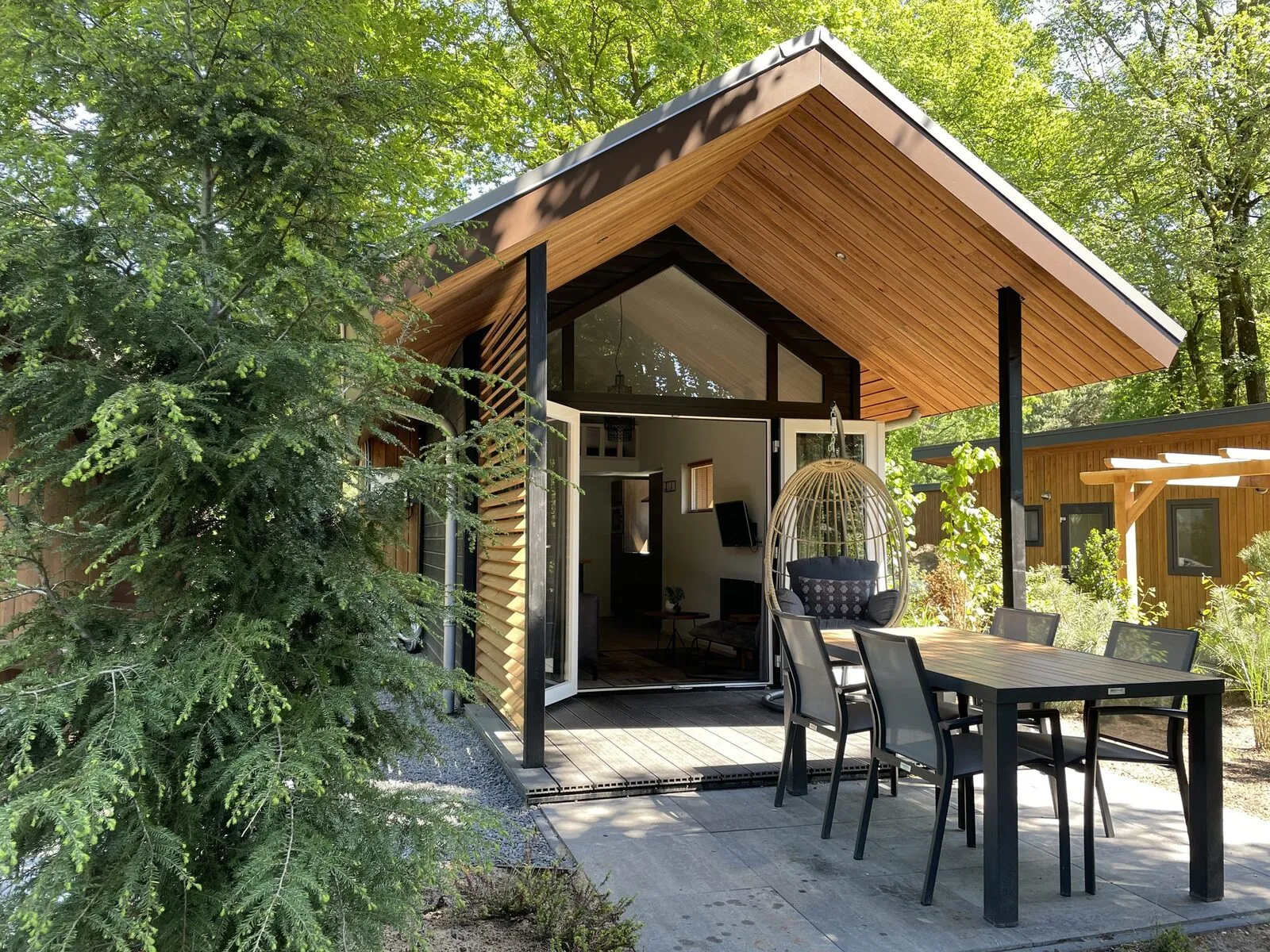 Tiny Lodge Eco 4 personen met Hottub óf Jacuzzi én Sauna
