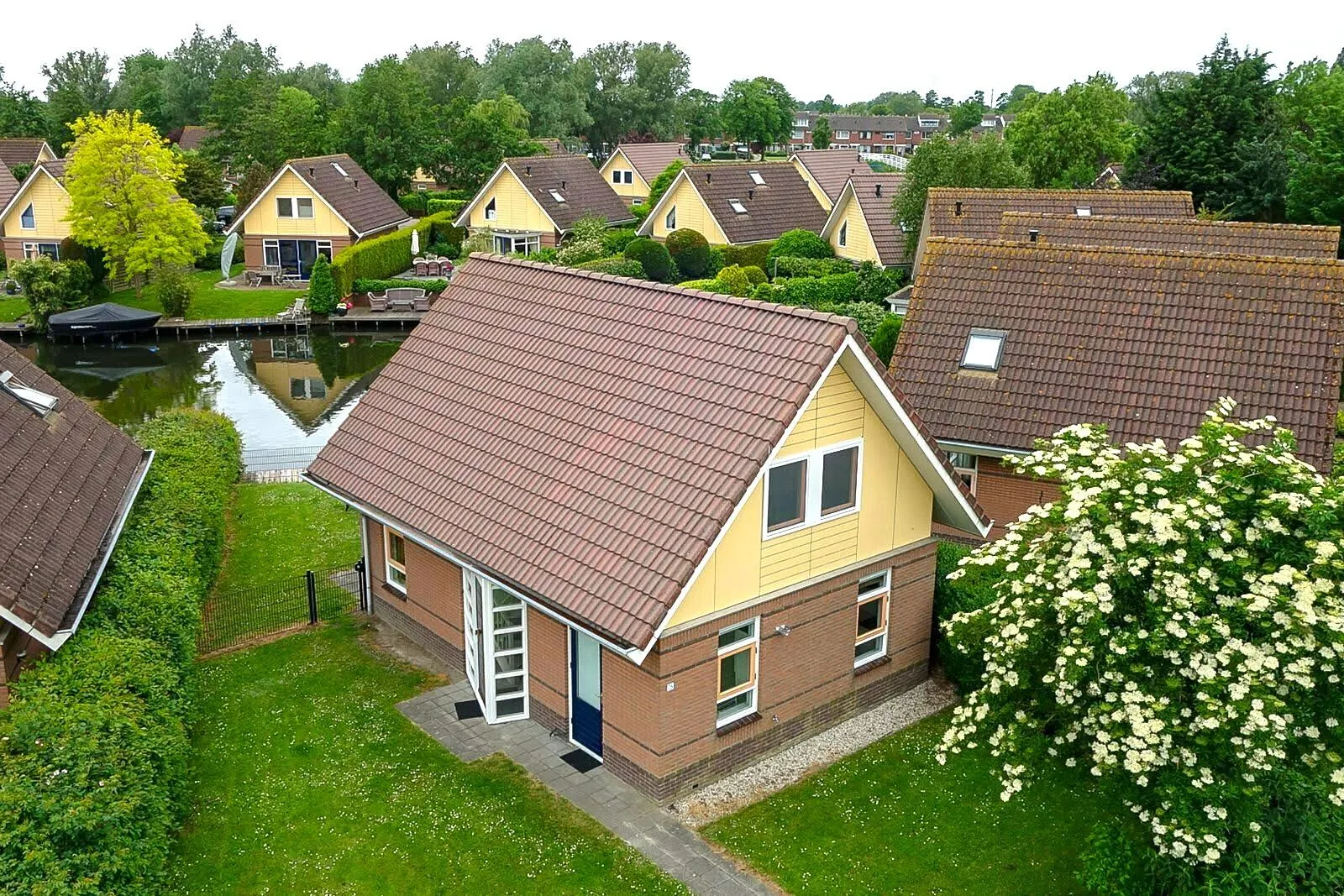 Waterwoning 6