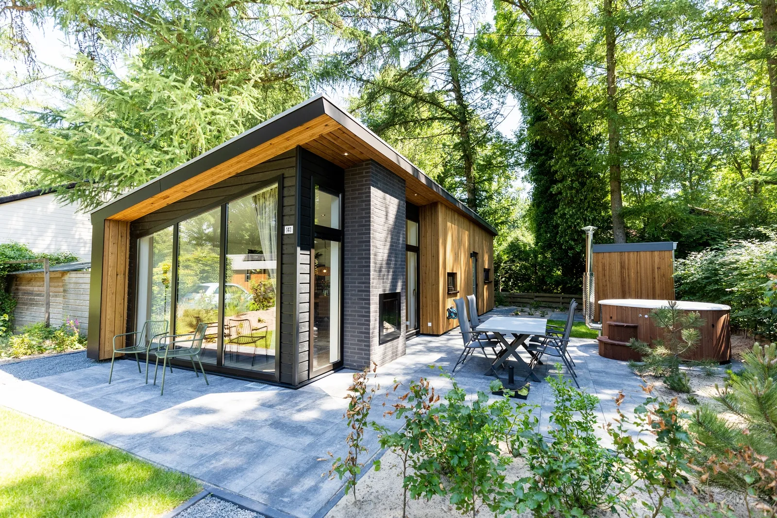 Bos Lodge 55 Eco 4 personen met Hottub óf Jacuzzi én Sauna