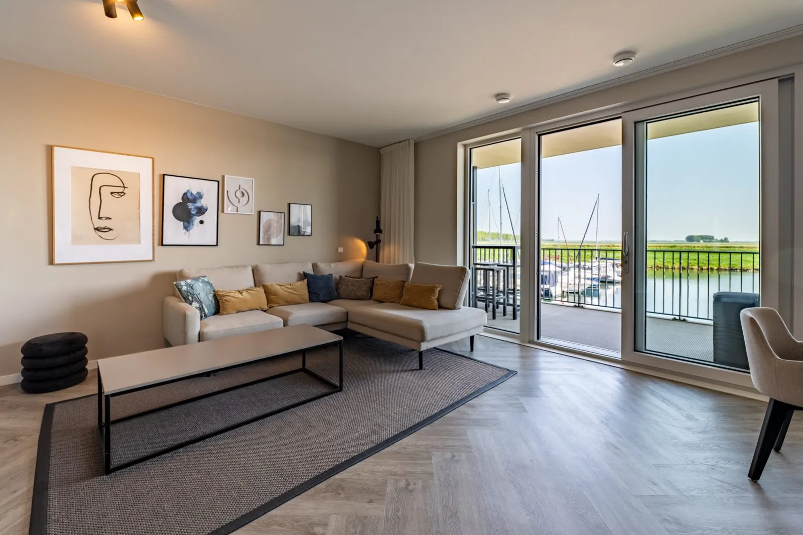 Harbour Loft 1J | Résidence Marina