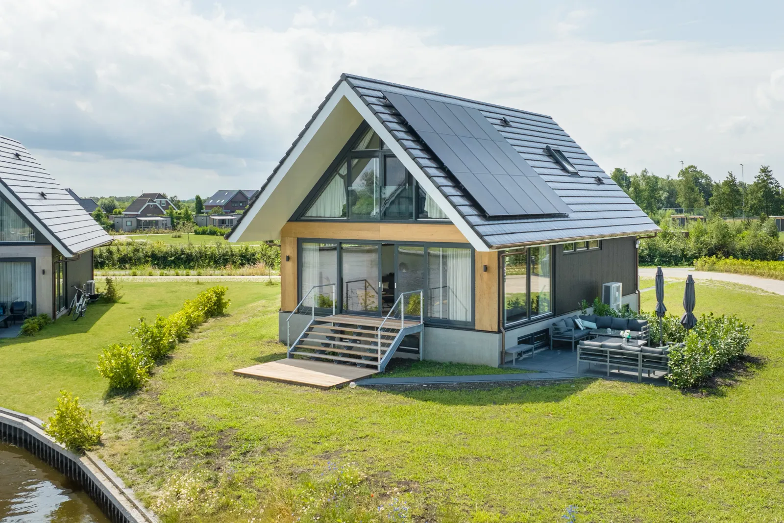 14-persoons waterwoning
