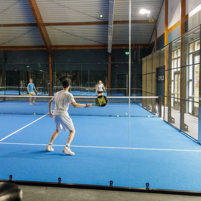 Indoor Padel